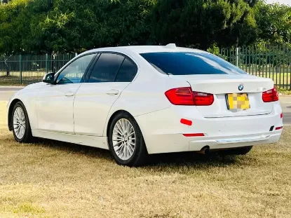 Picture of BMW 3 Series 2013