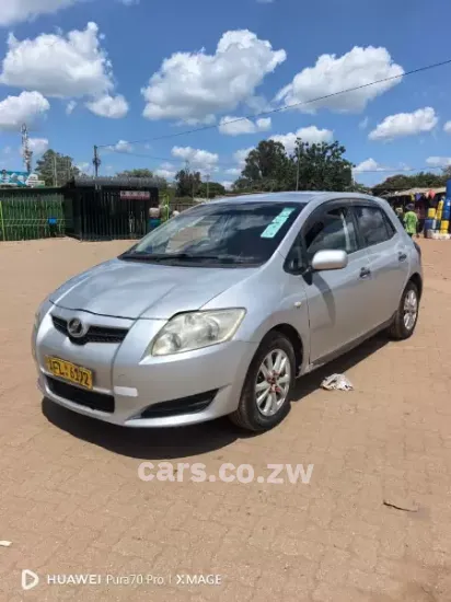 Picture of Toyota Auris 2014
