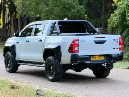 Picture of Toyota Hilux 2024