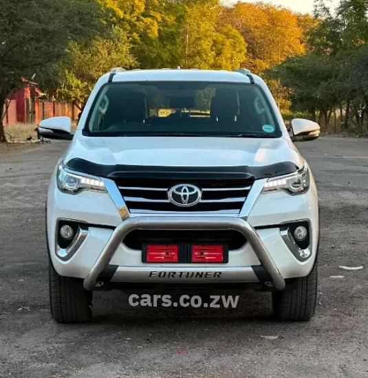 Picture of Toyota Fortuner 2016