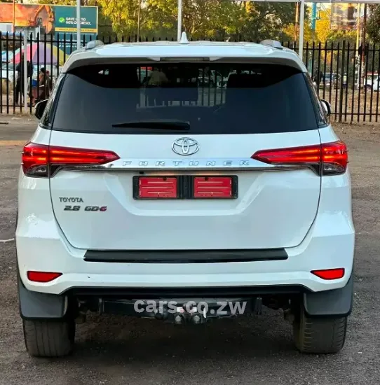 Picture of Toyota Fortuner 2016