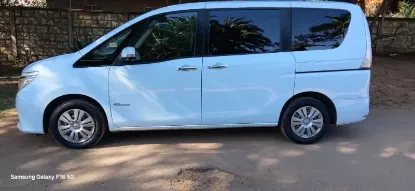 Picture of Nissan Serena 2016