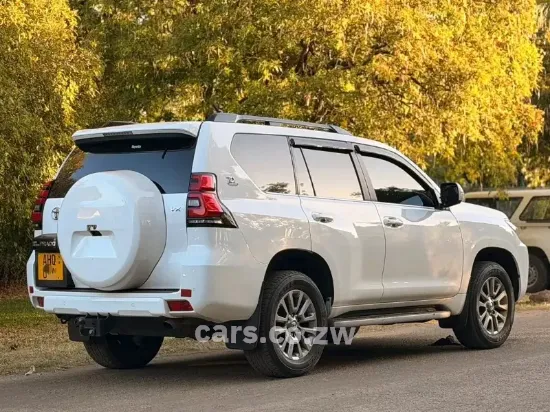 Picture of Toyota Prado 2018