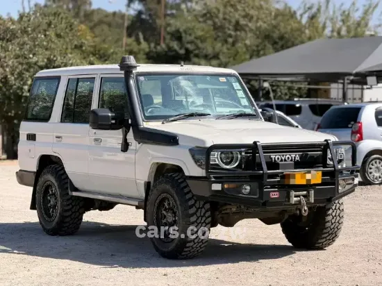 Picture of Toyota Land Cruiser 2017