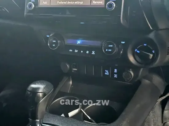 Picture of Toyota Hilux 2021
