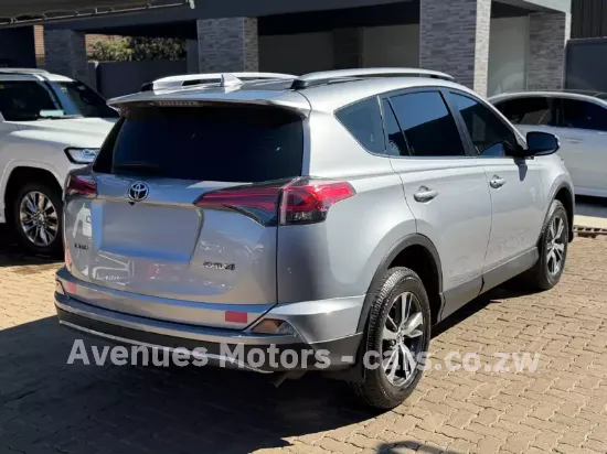 Picture of Toyota Rav4 2018