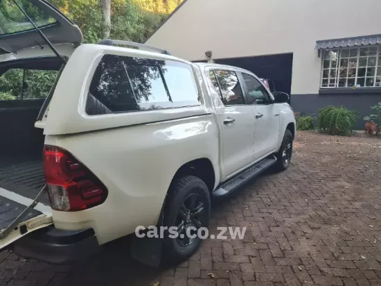 Picture of Toyota Hilux 2021