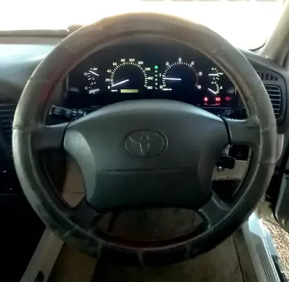 Picture of Toyota Land Cruiser 2001