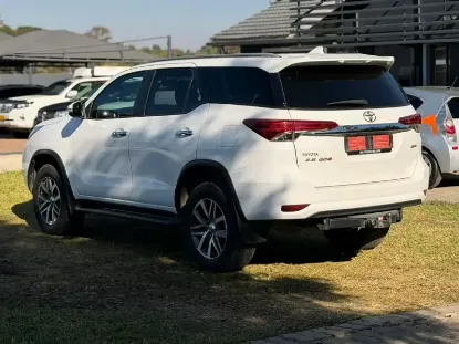 Picture of Toyota Fortuner 2017