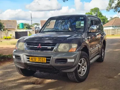 Picture of Mitsubishi Pajero 2000