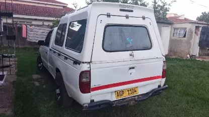 Picture of Mazda B1800 2006