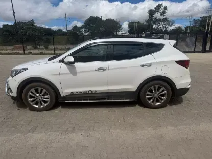 Picture of Hyundai Santa Fe 2015