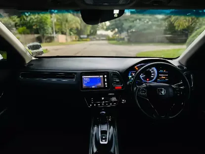 Picture of Honda Vezel 2015