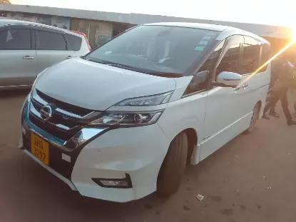 Picture of Nissan Serena 2017