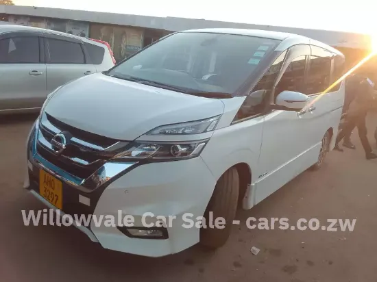 Picture of Nissan Serena 2017