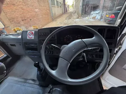 Picture of Nissan Civilian 2012