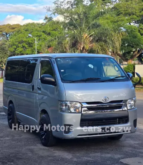 Picture of Toyota Hiace Quantam 2016