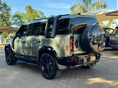 Picture of Land Rover Defender 2025