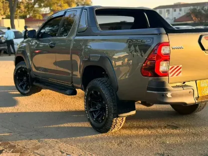 Picture of Toyota Hilux 2021