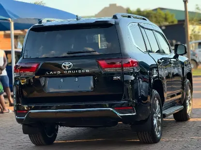 Picture of Toyota Land Cruiser 2023