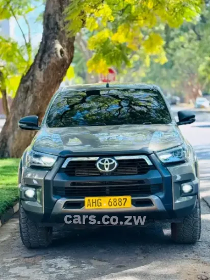 Picture of Toyota Hilux 2021