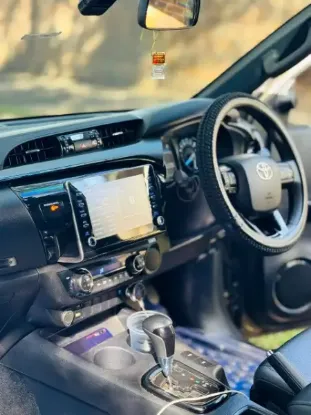 Picture of Toyota Hilux 2021