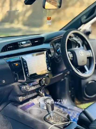 Picture of Toyota Hilux 2021