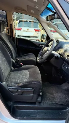 Picture of Nissan Serena 2015