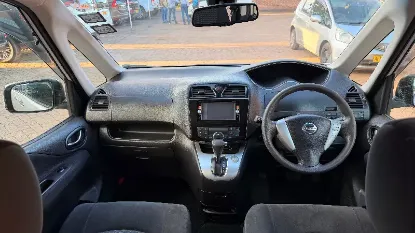 Picture of Nissan Serena 2015