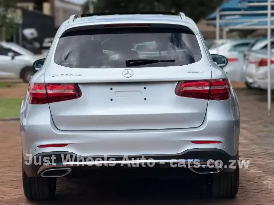 Picture of Mercedes Benz GLC 2017