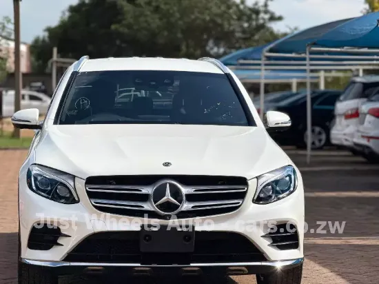 Picture of Mercedes Benz GLC 2017