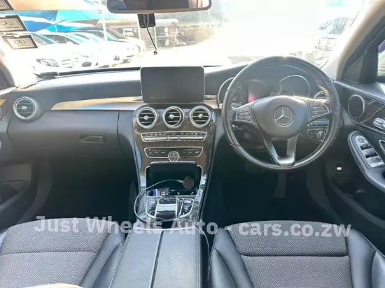Picture of Mercedes Benz C-Class 2015