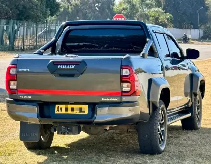 Picture of Toyota Hilux 2021