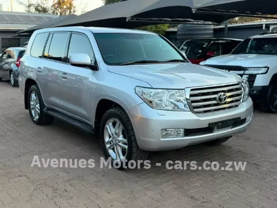 Picture of Toyota Land Cruiser 2011