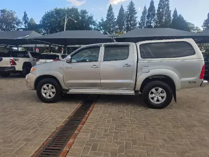 Picture of Toyota Hilux 2012