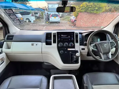 Picture of Toyota Quantum 2019