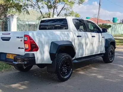 Picture of Toyota Hilux 2024