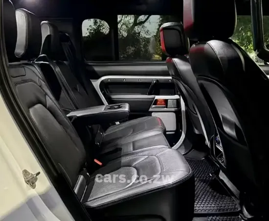 Picture of Land Rover Defender 2024