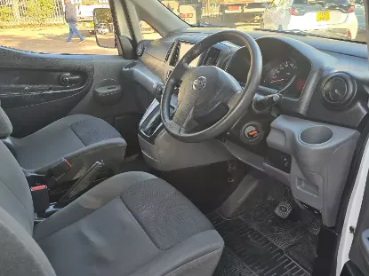 Picture of Nissan NV200 2016