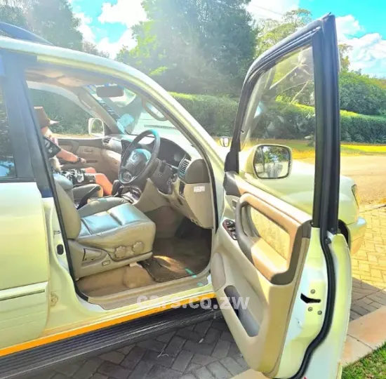 Picture of Toyota Land Cruiser 1998