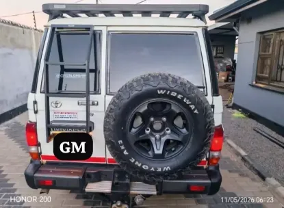 Picture of Toyota Land Cruiser 2017