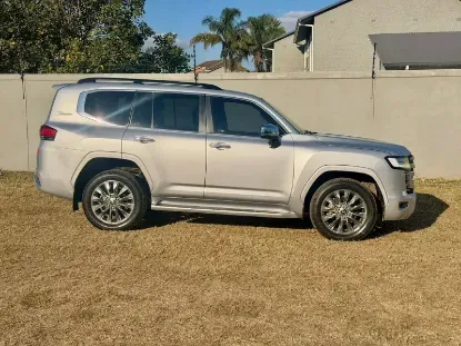 Picture of Toyota Land Cruiser 2023