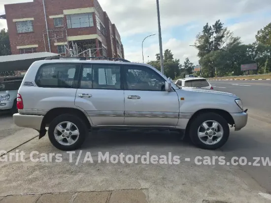 Picture of Toyota Land Cruiser 2004