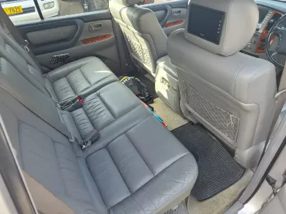 Picture of Toyota Land Cruiser 2004