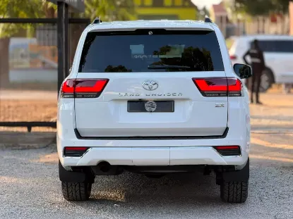 Picture of Toyota Land Cruiser 2023