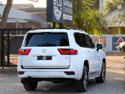 Picture of Toyota Land Cruiser 2023