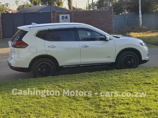Picture of Nissan X-Trail 2019