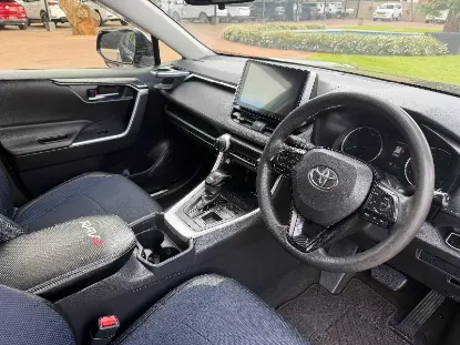 Picture of Toyota Rav4 2021