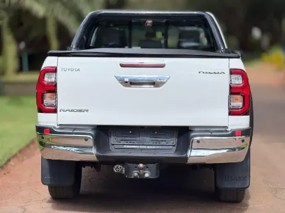Picture of Toyota Hilux 2021
