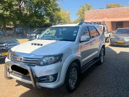 Picture of Double Cabs & Off-Road SUVs Isuzu KB | Toyota Hilux D4D | Toyota Fortuner